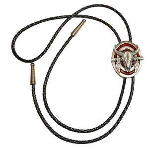 Vtg 1987 Western Bolo Tie with Bull Skull